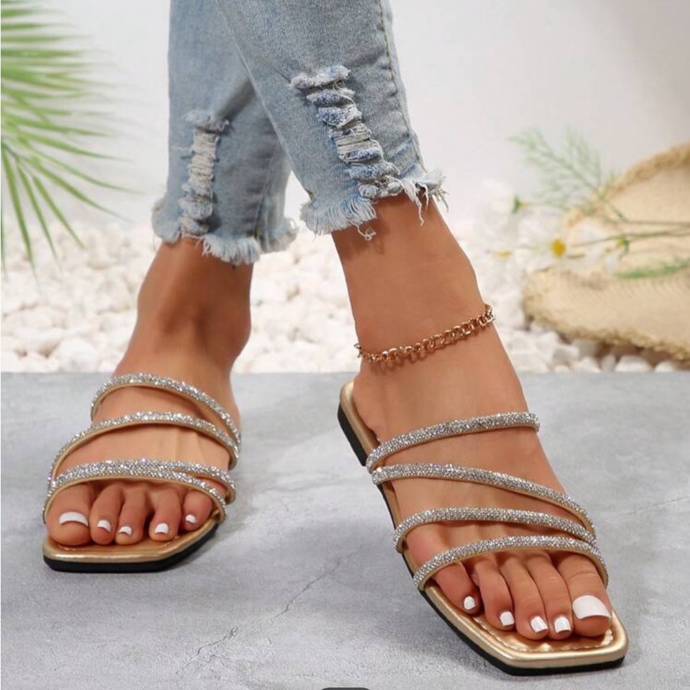 NEW in Box Gold Glamorous Open Toe Rhinestone Sandals Sz 11